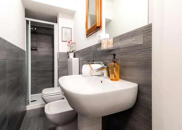 아파트 Charming Frescoed Loft 볼로냐